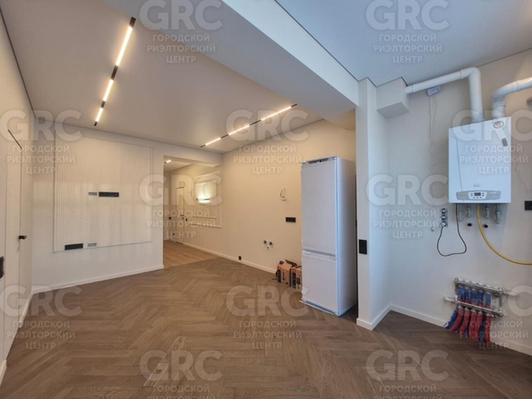 
  Продается 2-комн. квартира, 60 м², Донская ул, д. 108А
. Фото 7.