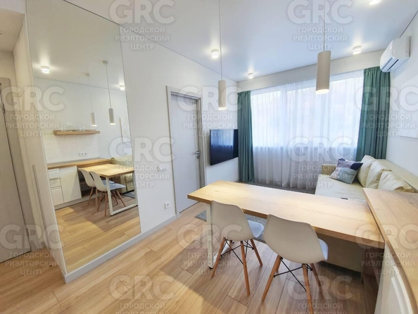 
  Продается 1-комн. квартира, 30 м², Амбровая ул, д. 10
. Фото 2.