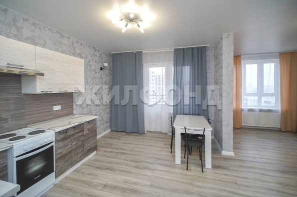 
  Продается 2-комн. квартира, 61 м², Питерская ул, д. 40
. Фото 1.