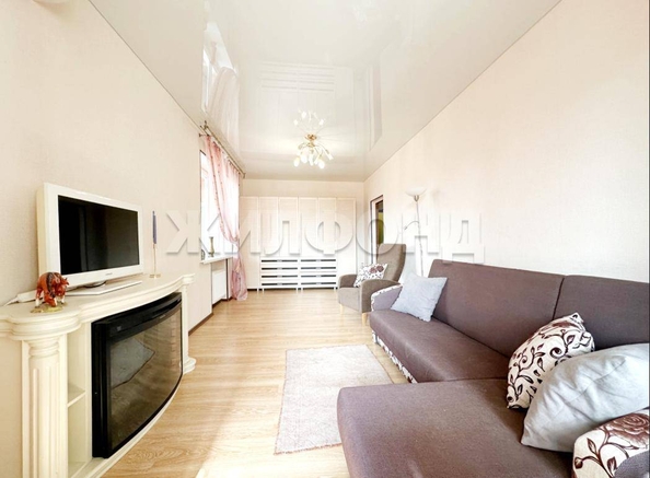 
  Продается 2-комн. квартира, 61.8 м², Дунаевского И.И. ул, д. 25/1
. Фото 1.