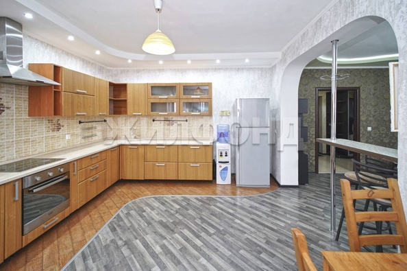 
  Продается 2-комн. квартира, 66.8 м², Гаражная ул, д. 67
. Фото 2.