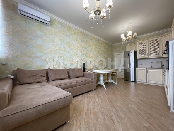 
  Продается 2-комн. квартира, 76.1 м², Морская ул, д. 43
. Фото 8.