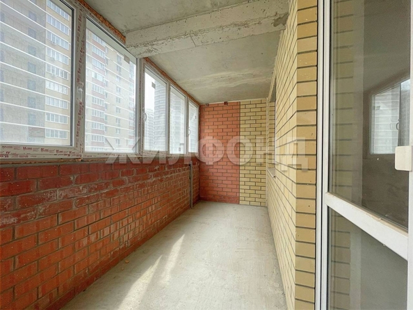 
  Продается 3-комн. квартира, 77.2 м², Цезаря Куникова ул
. Фото 9.