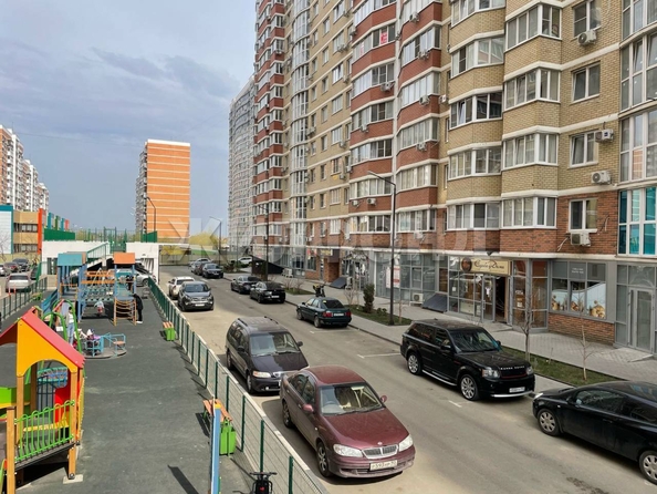
  Продается 3-комн. квартира, 77.2 м², Цезаря Куникова ул
. Фото 14.