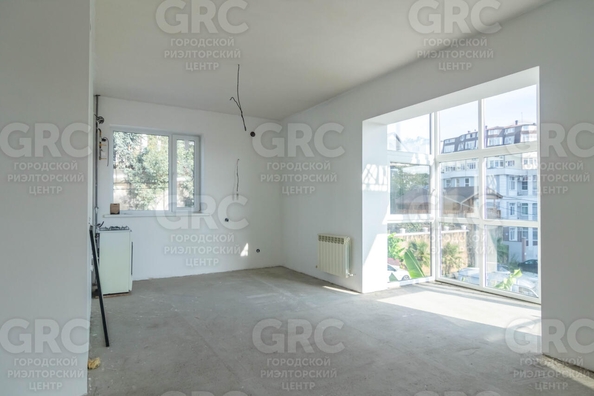 
  Продается 4-комн. квартира, 92 м², Клубничная ул, д. 1/14
. Фото 10.