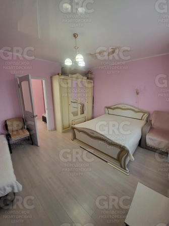 
  Продается 1-комн. квартира, 35 м², Виноградная ул, д. 76
. Фото 2.