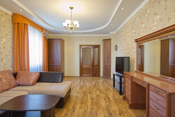 
  Продам 2-комн. квартиру, 78 м², Кожевенная ул
. Фото 3.