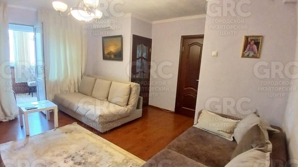
  Продается 1-комн. квартира, 32 м², Конституции СССР ул, д. 32
. Фото 3.