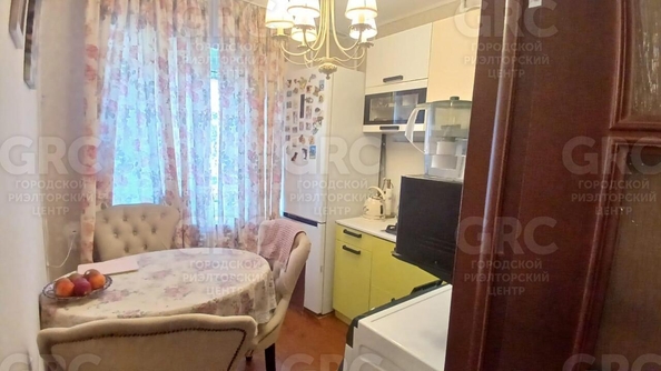 
  Продается 1-комн. квартира, 32 м², Конституции СССР ул, д. 32
. Фото 4.