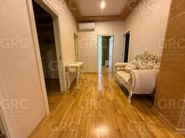 
  Продается 3-комн. квартира, 139 м², Калужская ул, д. 40
. Фото 12.