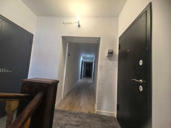 
  Продается 1-комн. квартира, 27 м², Ленинградская ул, д. 56
. Фото 9.