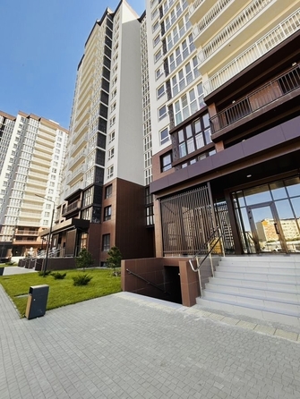 
  Продается 2-комн. квартира, 59 м², Парковая ул, д. 93
. Фото 1.