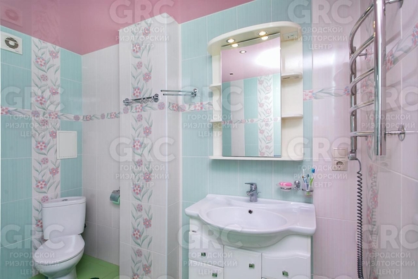 
  Продается 2-комн. квартира, 84 м², Калужская ул, д. 23а
. Фото 5.