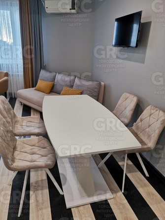 
  Продается 1-комн. квартира, 38 м², Ленина ул, д. 146
. Фото 2.