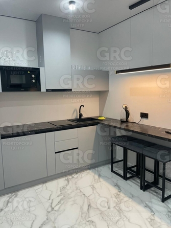
  Продается 4-комн. квартира, 70 м², Виноградная ул, д. 2/3б
. Фото 3.