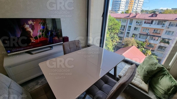 
  Продается 2-комн. квартира, 42 м², Конституции СССР ул, д. 18
. Фото 14.