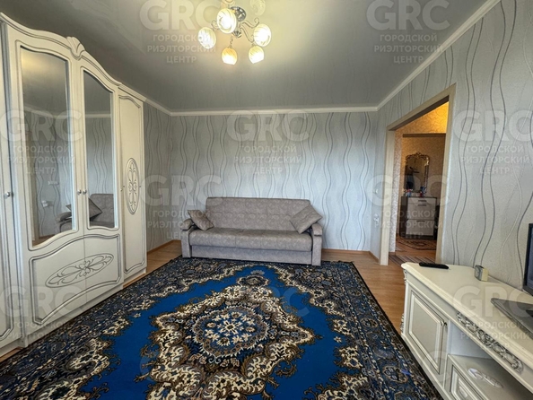 
  Продается 2-комн. квартира, 67 м², Вишневая ул, д. 17
. Фото 3.