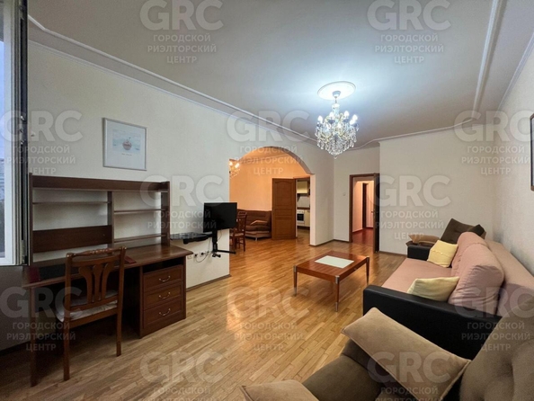 
  Продается 2-комн. квартира, 84.2 м², Чайковского ул, д. 23/1
. Фото 3.