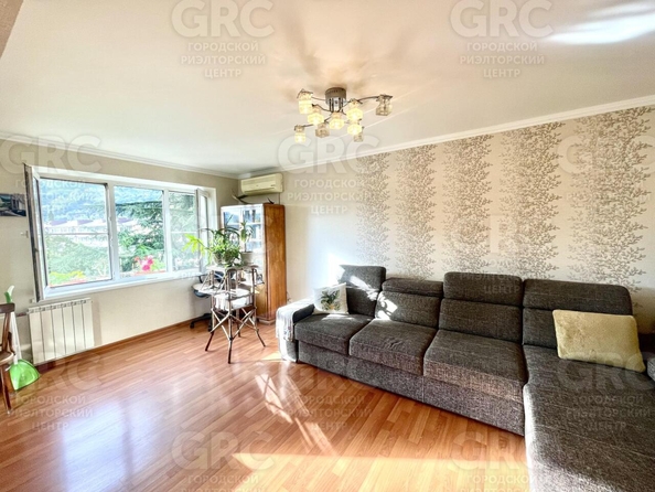 
  Продается 3-комн. квартира, 71 м², Пластунская ул, д. 193
. Фото 2.