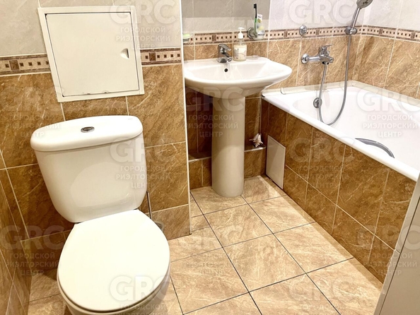 
  Продается 3-комн. квартира, 71 м², Пластунская ул, д. 193
. Фото 11.