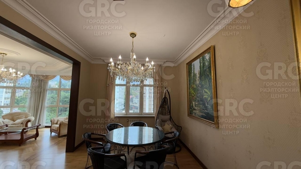 
  Продается 4-комн. квартира, 220 м², Войкова ул, д. 35
. Фото 3.