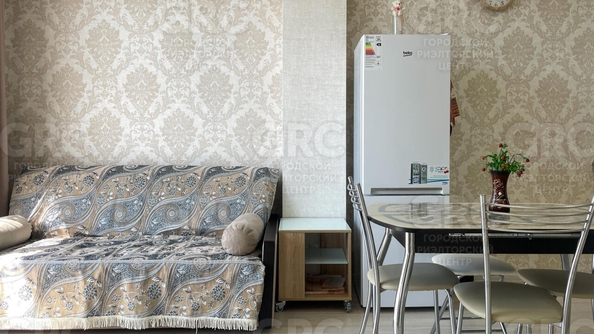 
  Продается 1-комн. квартира, 37.5 м², Полтавская ул, д. 21
. Фото 6.