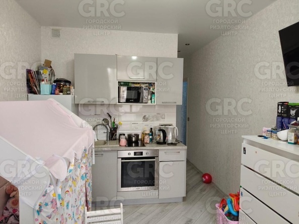 
  Продается 2-комн. квартира, 47.8 м², Горького ул, д. 18
. Фото 4.