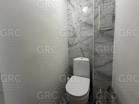 
  Продается 2-комн. квартира, 64 м², Вишневая ул, д. 21
. Фото 14.