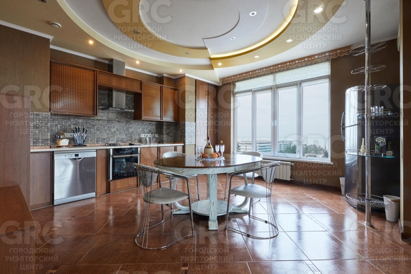 
  Продается 3-комн. квартира, 148.4 м², Ленина ул, д. 294/6а
. Фото 2.