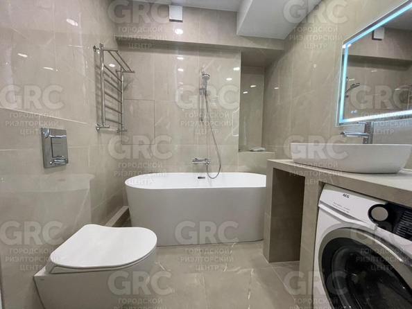 
  Продается 2-комн. квартира, 71.5 м², Лысая гора ул, д. 23/1
. Фото 11.