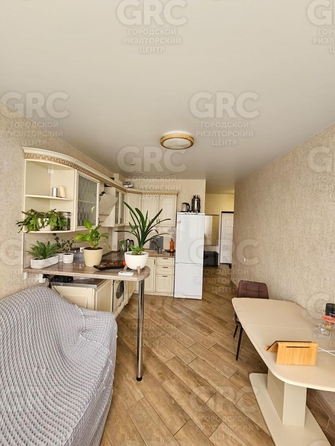 
  Продается 2-комн. квартира, 43.5 м², Вишневая ул
. Фото 2.