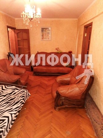 
   Продам 2-комнатную, 52 м², Чехова пер, 6

. Фото 1.