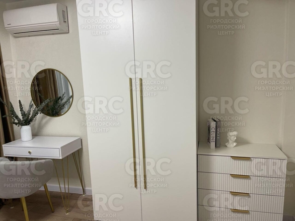 
  Продается 2-комн. квартира, 42 м², Гагарина ул, д. 56
. Фото 2.