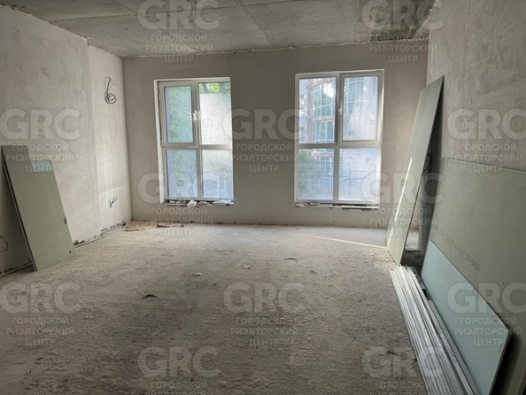 
  Продается 1-комн. квартира, 53 м², Туапсинская ул, д. 10
. Фото 1.