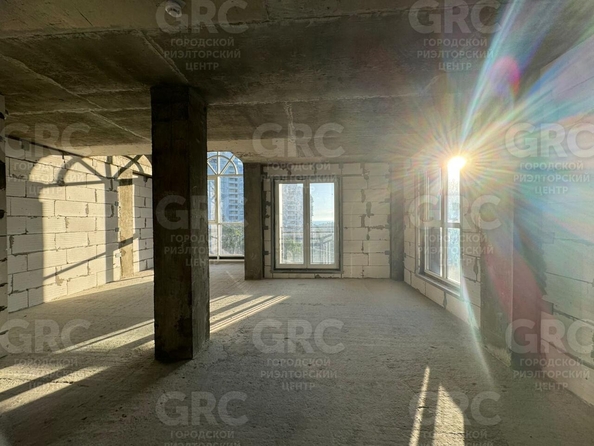 
  Продается студия, 97 м², Туапсинская ул, д. 10
. Фото 3.