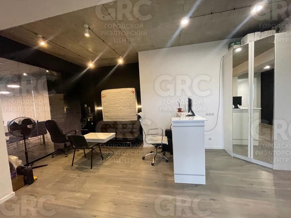 
  Продается 4-комн. квартира, 400 м², Депутатская ул, д. 9
. Фото 24.