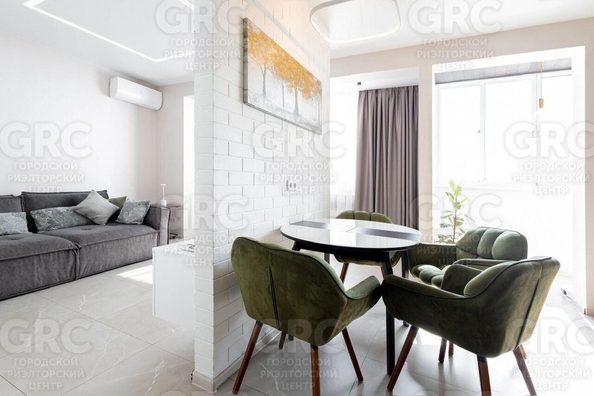 
  Продается 4-комн. квартира, 97 м², Дагомысский пер, д. 6
. Фото 1.