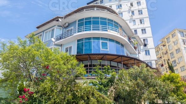 
  Продается 3-комн. квартира, 130 м², Виноградная ул, д. 224/7
. Фото 2.