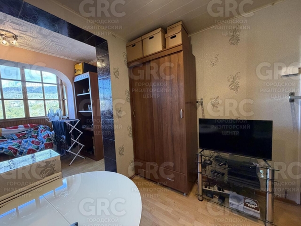 
  Продается 2-комн. квартира, 64 м², Вишневая ул, д. 23
. Фото 7.