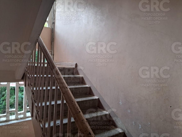 
  Продается 2-комн. квартира, 42 м², Конституции СССР ул, д. 10
. Фото 10.