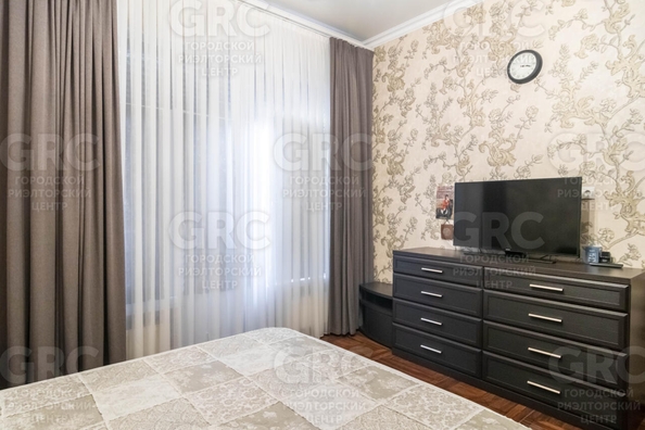 
  Продается 3-комн. квартира, 89.7 м², Крупской ул, д. 32
. Фото 8.