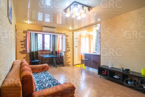 
  Продается 3-комн. квартира, 59.1 м², Конституции СССР ул, д. 38
. Фото 8.