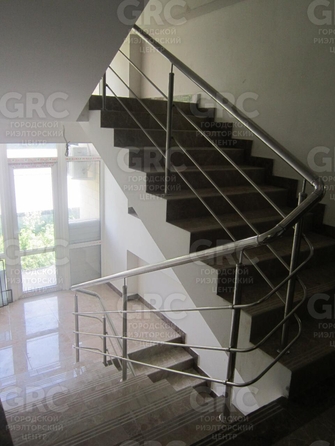 
  Продается 2-комн. квартира, 55 м², Голенева ул, д. 17/4
. Фото 7.