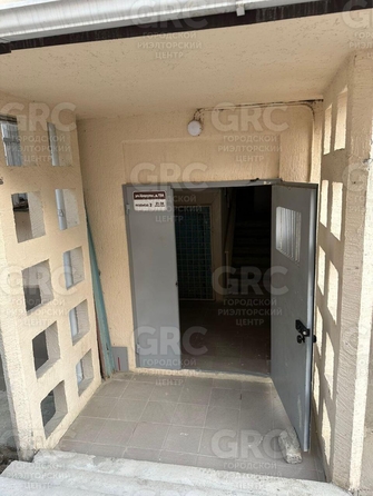 
  Продается 1-комн. квартира, 29.7 м², Цюрупы ул, д. 13а
. Фото 6.