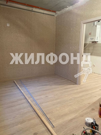 
   Продам 1-комнатную, 27 м², Садовая ул, 50

. Фото 1.