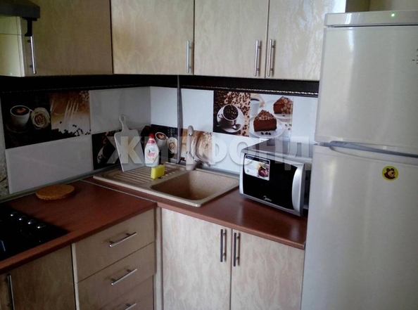 
   Продам 2-комнатную, 32 м², Ружейная ул

. Фото 2.