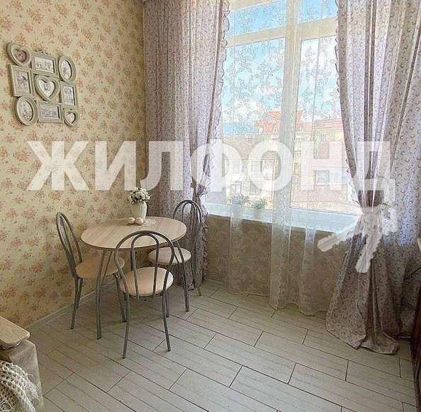 
   Продам 2-комнатную, 45.4 м², Изумрудная ул, 40А

. Фото 6.