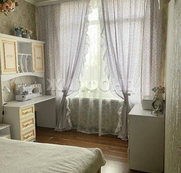 
   Продам 2-комнатную, 45.4 м², Изумрудная ул, 40А

. Фото 1.