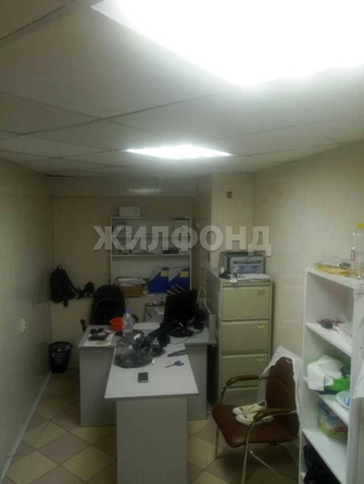 
  Продается 4-комн. квартира 78 м². Фото 1.
