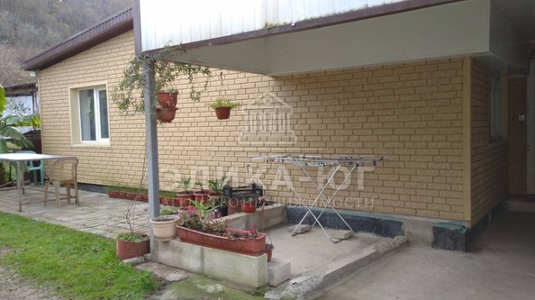 
  Продается дом, 87 м², поселок городского типа Новомихайловский
. Фото 2.